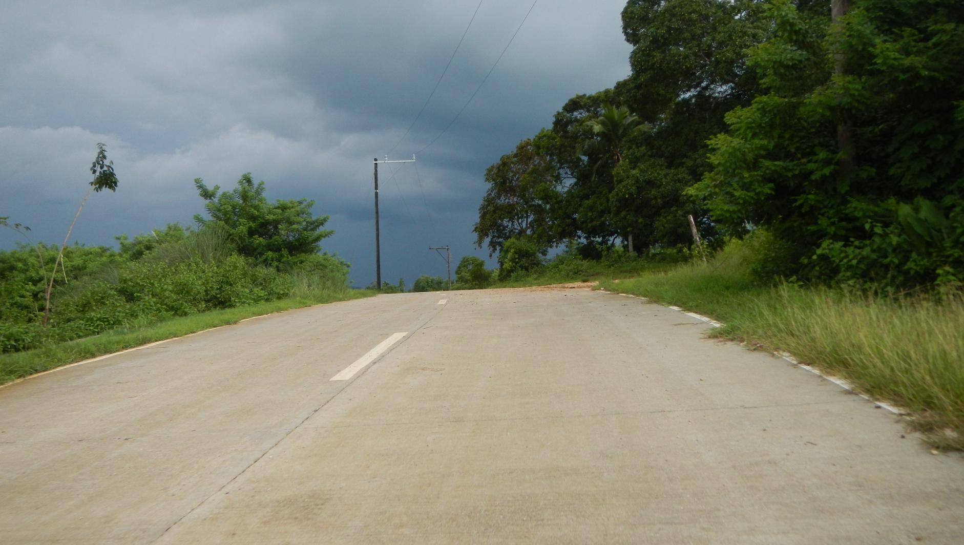 A narrow road in Trinidad. 