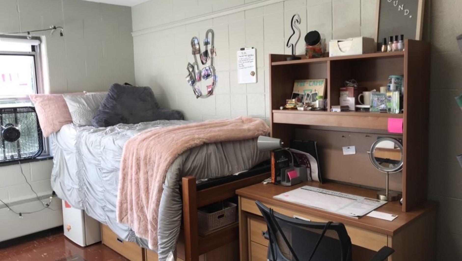 Student room at Springfield College - Lakeside Hall