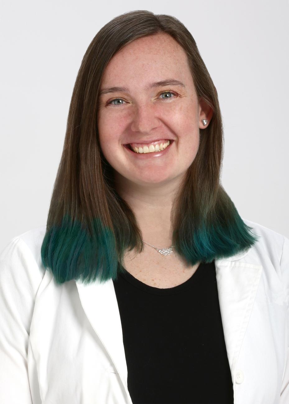 Tessa Smolinski Headshot